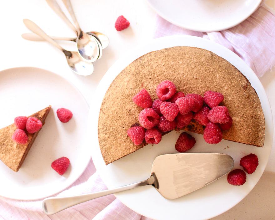 Flourless Carob Fudge Cake